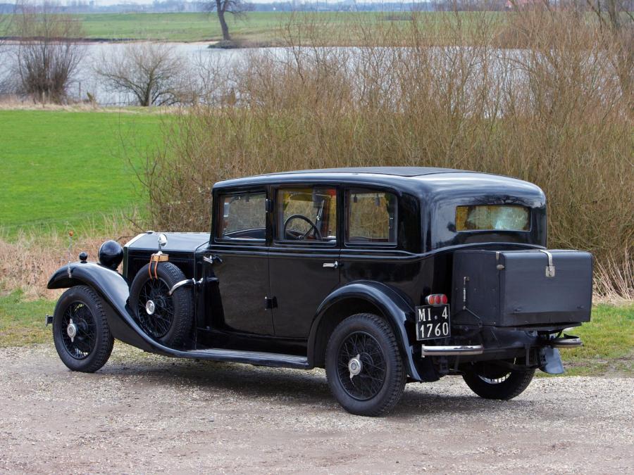  Lancia Astura Limousine 1932 года  (фото 15 из 17)